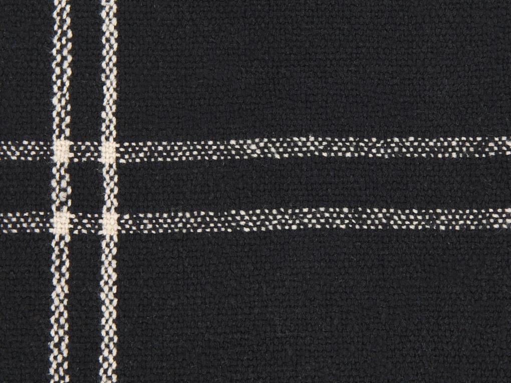 Manta decorativa em algodão preto 130 x 170 cm KULAC Beliani
