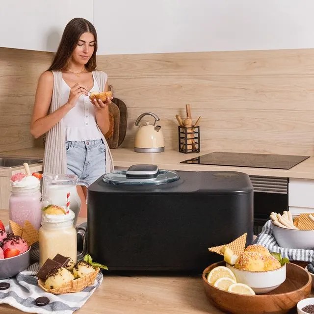 Máquina de fazer gelado Gelacy 1200 Touch com compressor de 1,2 litros de capacidade e controle touch