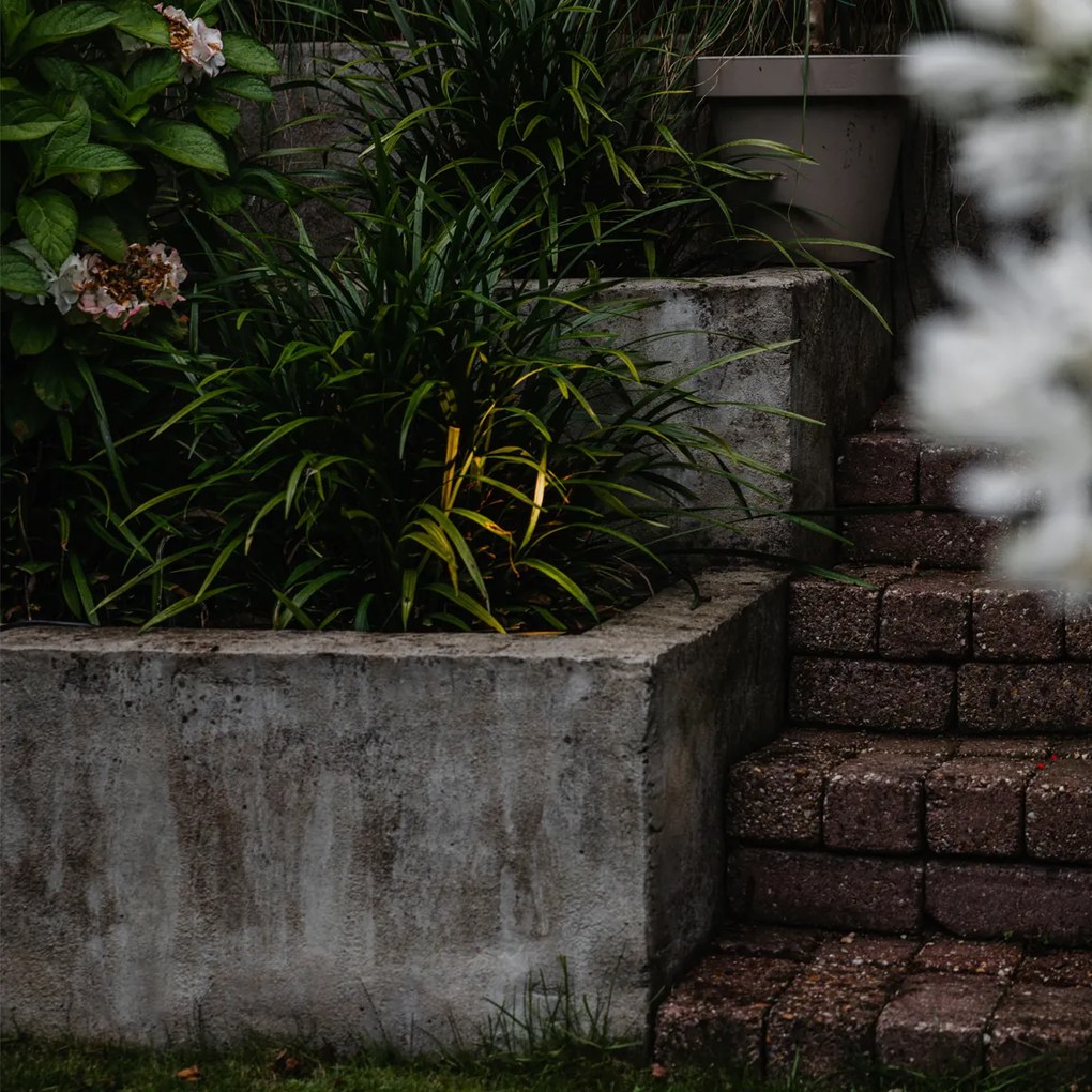 Foco de chão exterior moderno preto ajustável IP65 - Delux