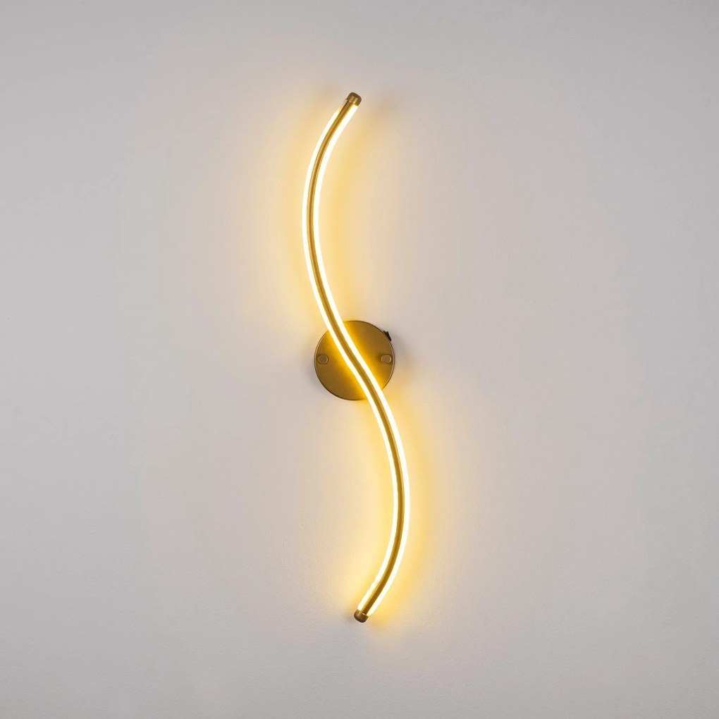 Candeeiro de Parede Yilan - Dourado - 10x67x5 cm