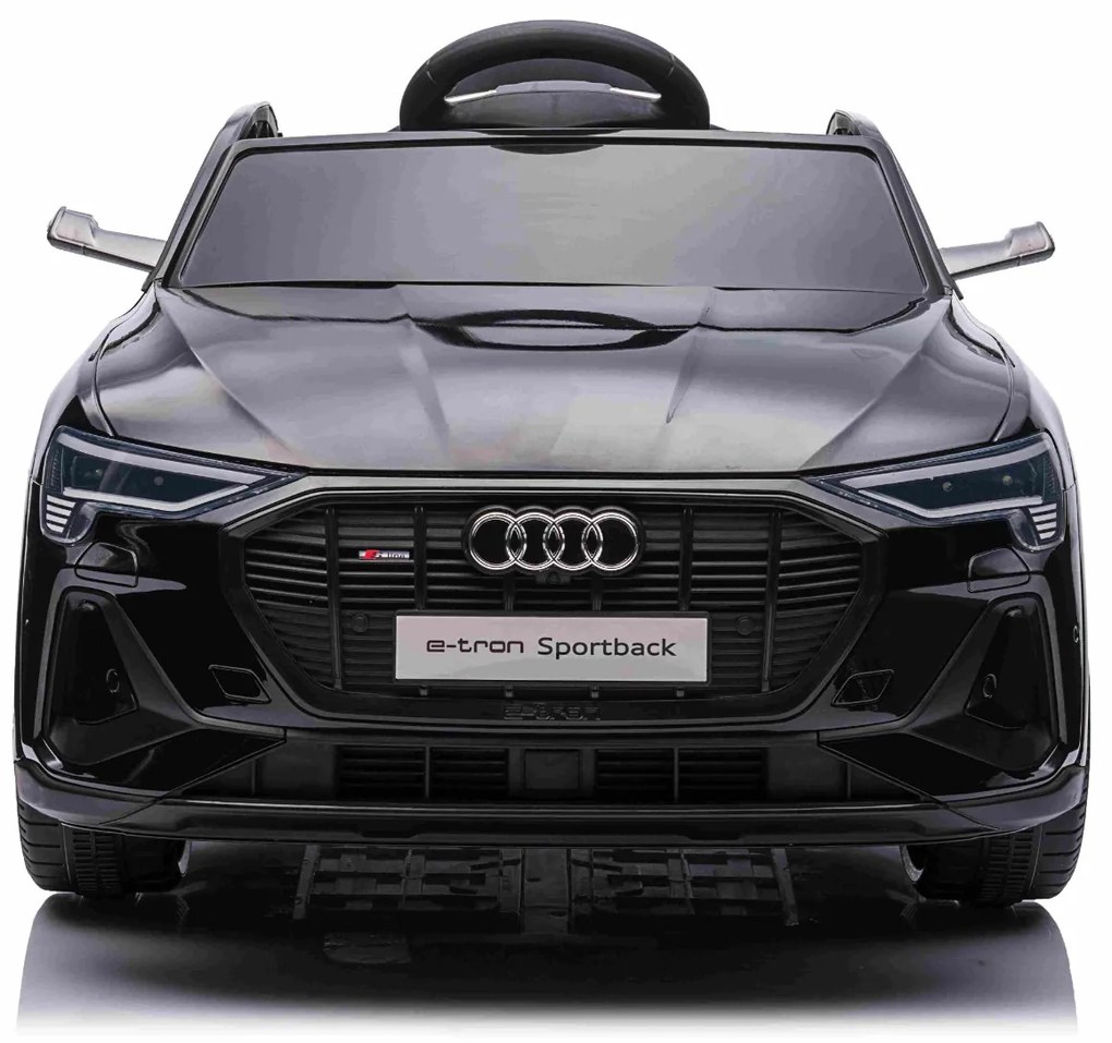Carro elétrico para crianças Audi E-tron Sportback 12V, comando remoto 2,4 GHz, entrada USB/AUX, suspensão, bateria de lítio, luzes LED, 2 motores de