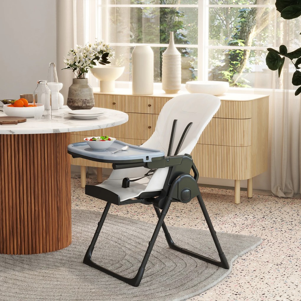 Cadeira de Refeição para Bebé Ajustável e Dobrável com Encosto Reclinável e Cinto de Segurança 70x53x107 cm Preto e Branco