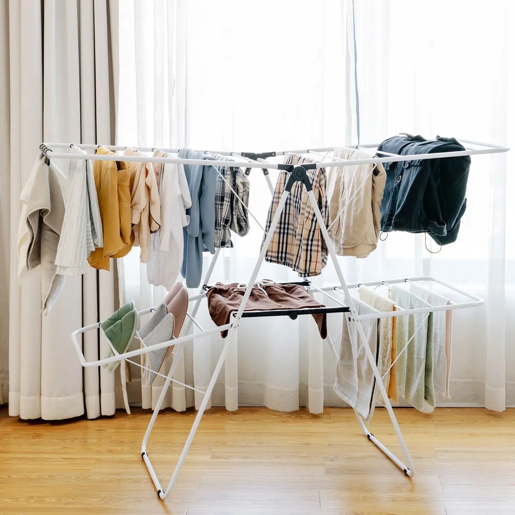 Estendal dobrável para varal de 2 camadas com asas ajustáveis ​​Estrutura de aço Estendal para roupas/sapatos/cobertores 154 x55,5 x112 cm Branco