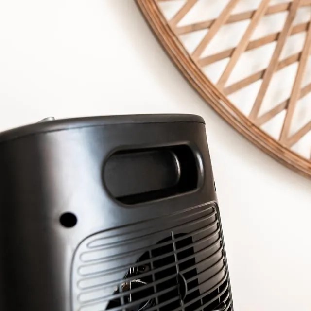 Termoventilador ReadyWarm 2050 Max Force Black com 2000 W e com 3 modos de funcionamento Preto