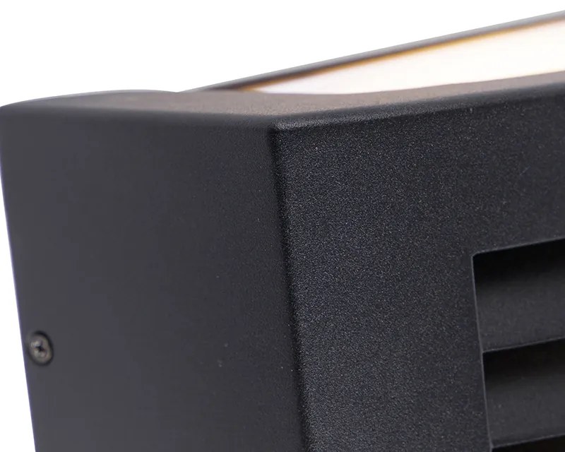 Candeeiro de parede exterior moderno preto IP44 - Hurricane 1