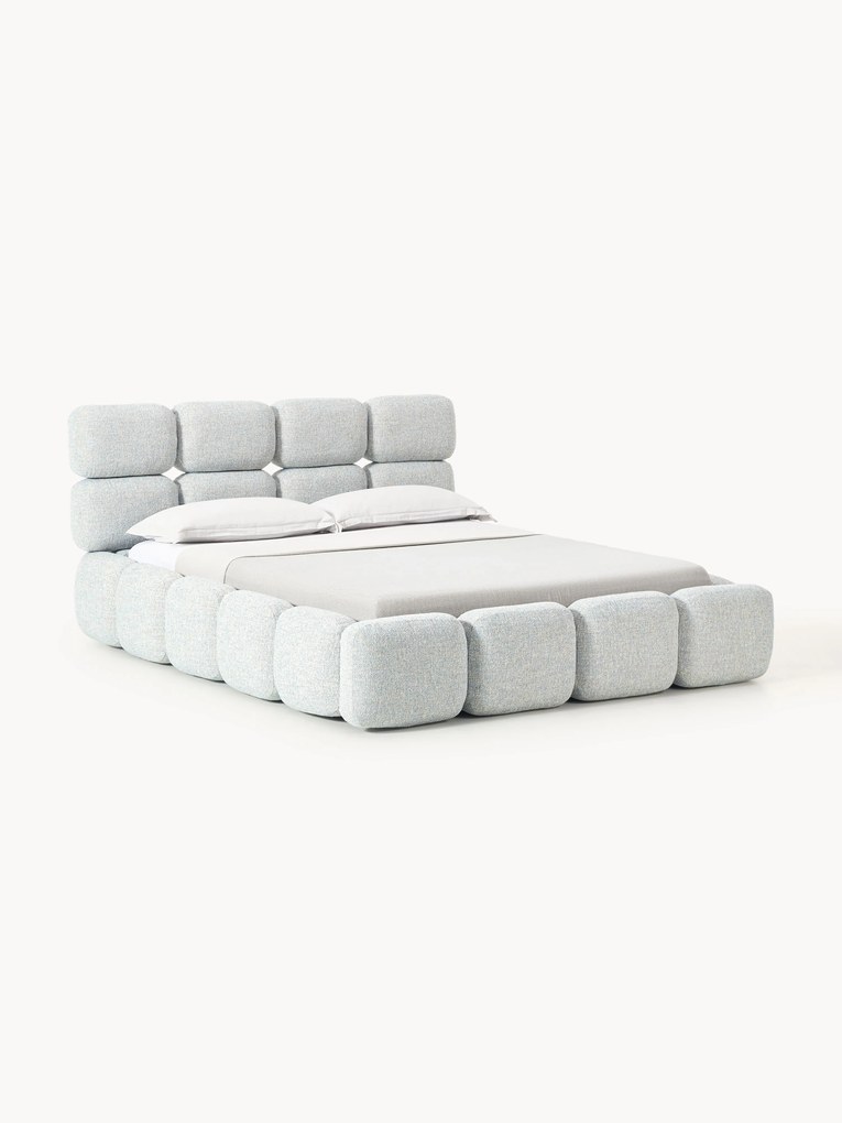 Cama estofada em bouclé com arrumação Tayla