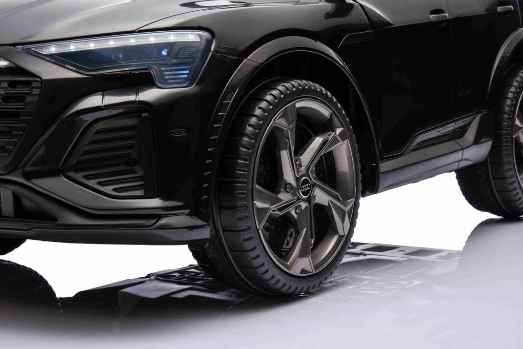 Carro elétrico para Crianças Audi SQ8 vehicle Black