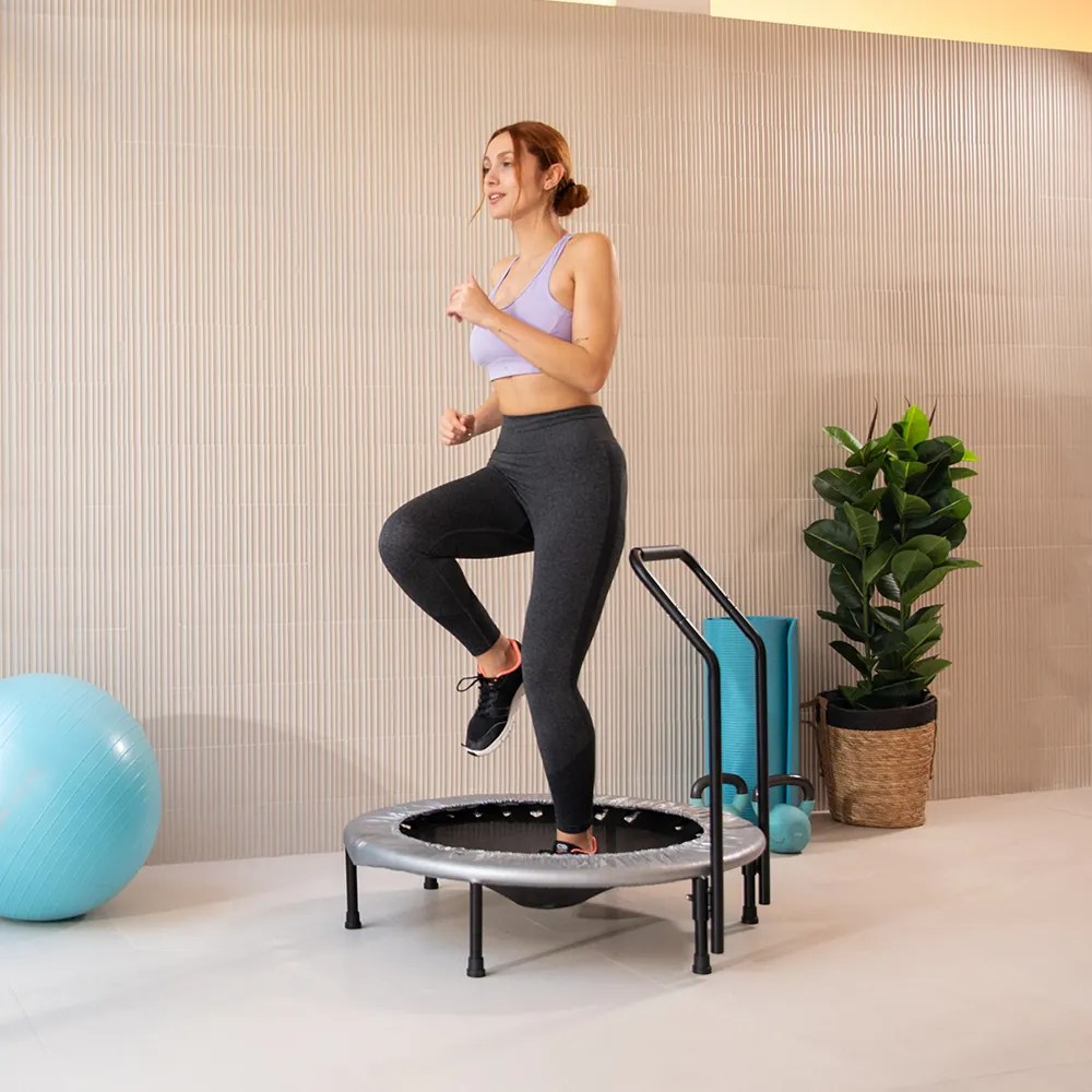 Trampolim de fitness DrumFit Jump 920. 92 cm de diâmetro. Base com 6 pés. Peso máximo do utilizador de 100 kg