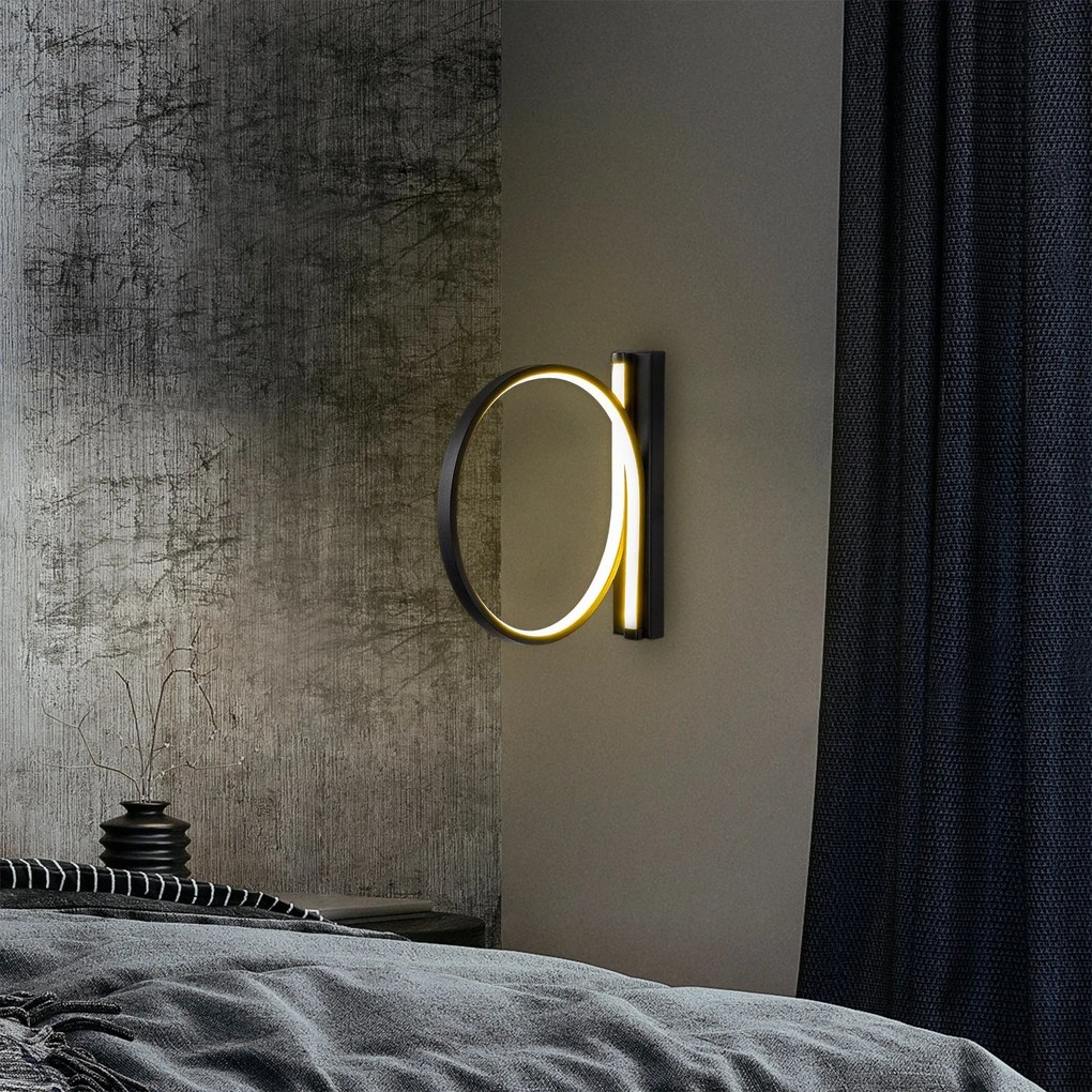 Aplique de Parede Halka – Preto – Diâmetro 30 cm, Profundidade 50 cm