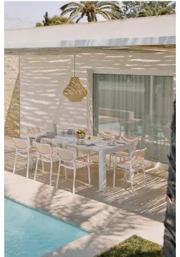 Conjunto De Mesa Retangular Arnadine (220x100 Cm) E 8 Cadeiras De Jardim Empilháveis Omara Com Braços Gardénia Branco - Sklum