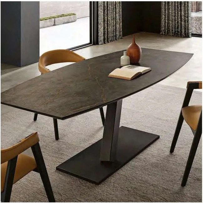 Mesa de Jantar CORVO Fixa - Oval - Pé ferro Inclinado