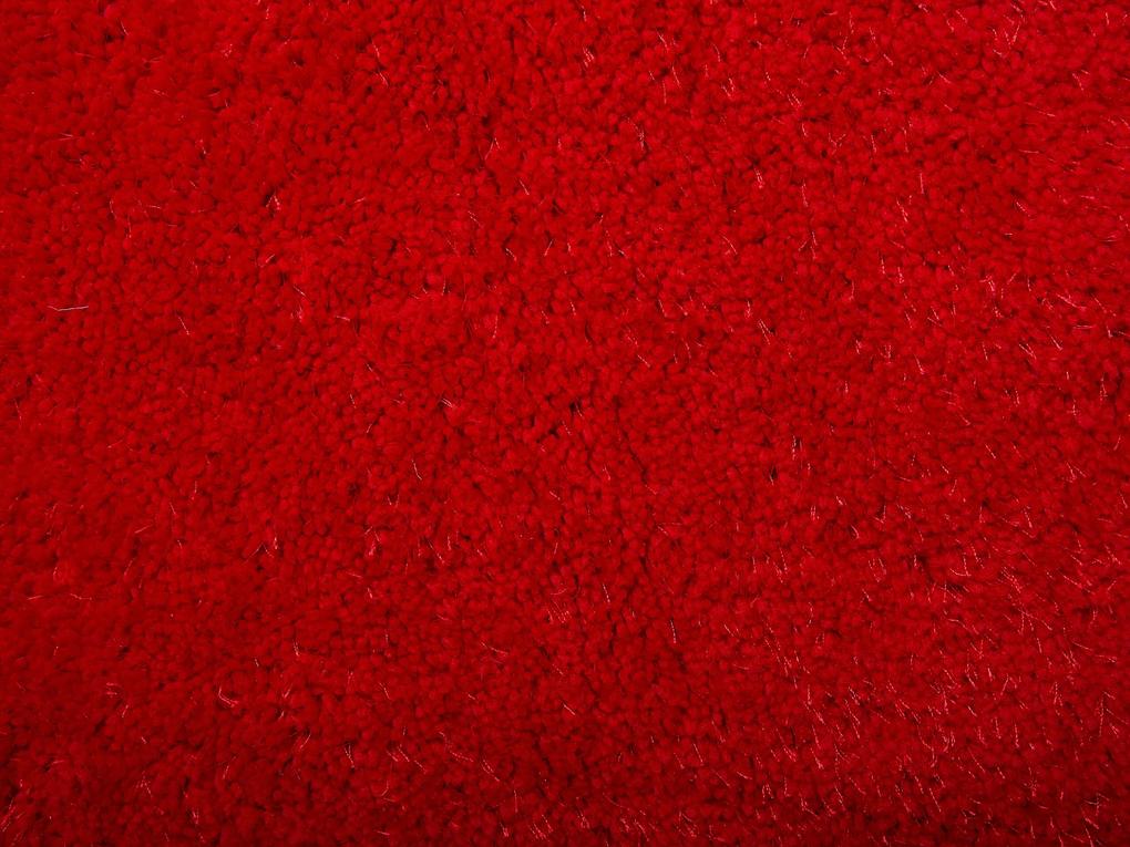 Tapete vermelho 140 x 200 cm DEMRE Beliani