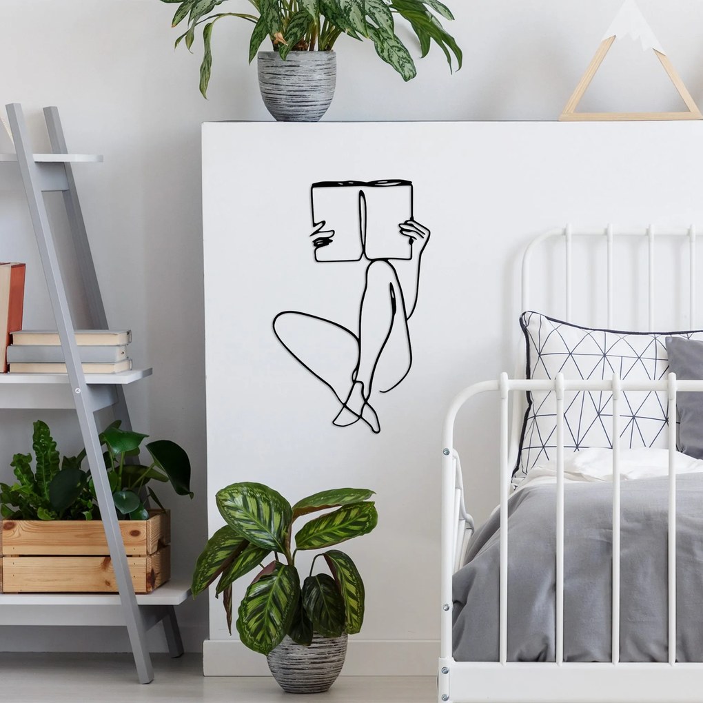 Acessório Decorativo de Parede em Metal Book Reading – Preto – 43 x 70