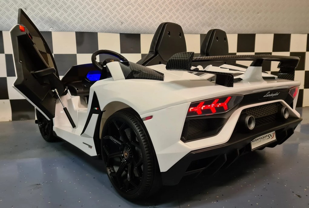 LAMBORGHINI AVENTADOR Carro eletrico infantil  24 VOLTS 2 LUGARES BRANCO C/ DRIFT
