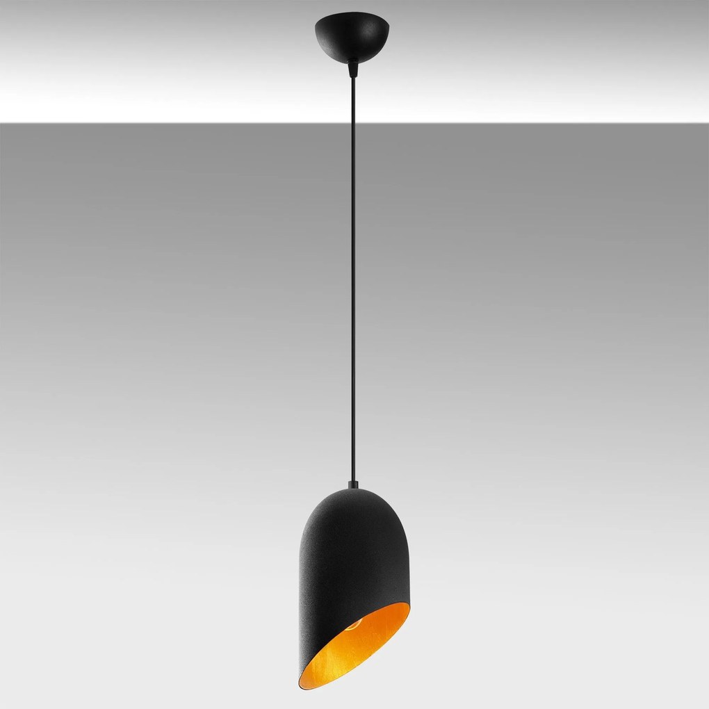 Chandelier Kesik – Preto e Dourado – Diâmetro 12 cm, Altura 121 cm