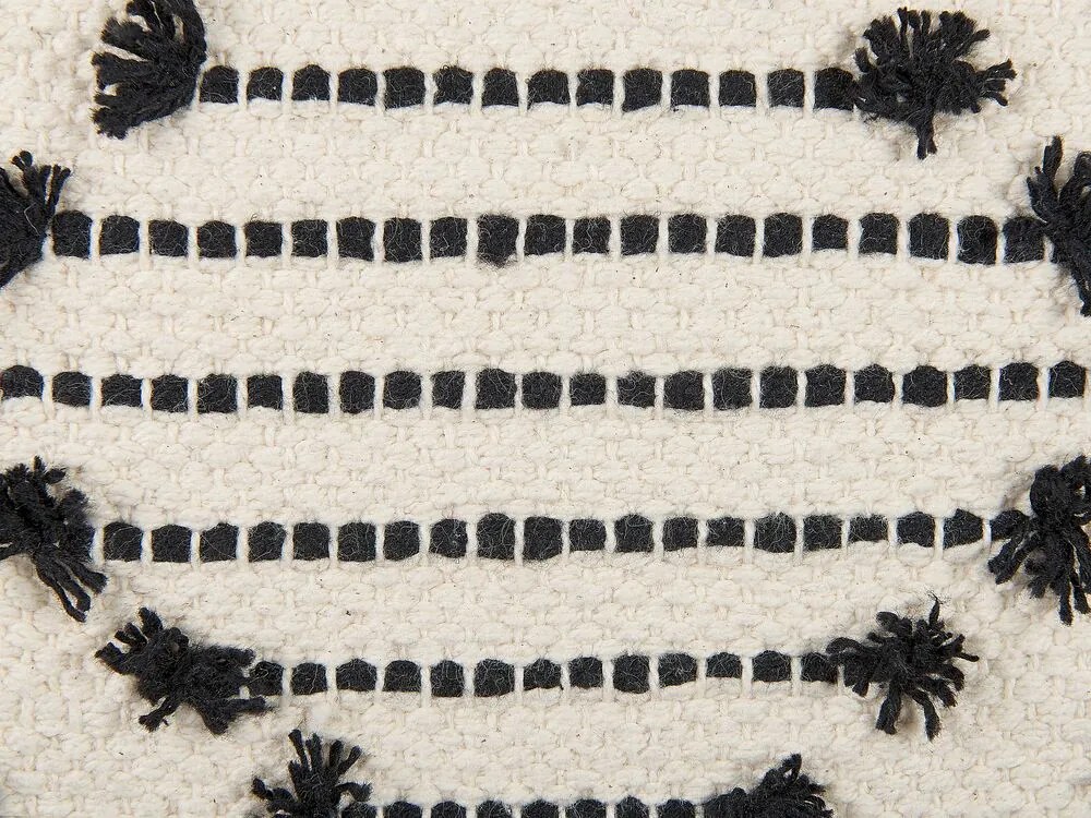 Conjunto de 2 almofadas decorativas em algodão creme e preto com padrão geométrico 45 x 45 cm MYRTUS Beliani