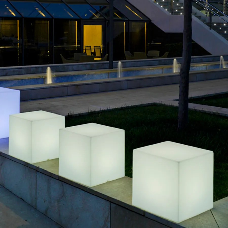 CUBO ILUMINADO CUBY 20 CM COM LUZ LED BRANCO FRIO COM CABO HOTEL, CASA, JARDIM, RESTAURANTE, BAR