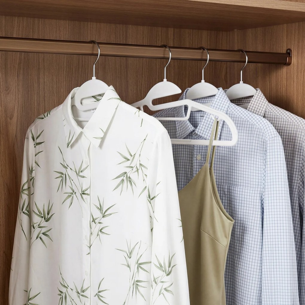 Conjunto de 20 Cabides de plástico, com abertura em forma de U brancos