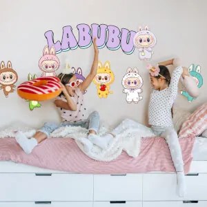 Autocolantes de parede - Labubu no quarto das crianças