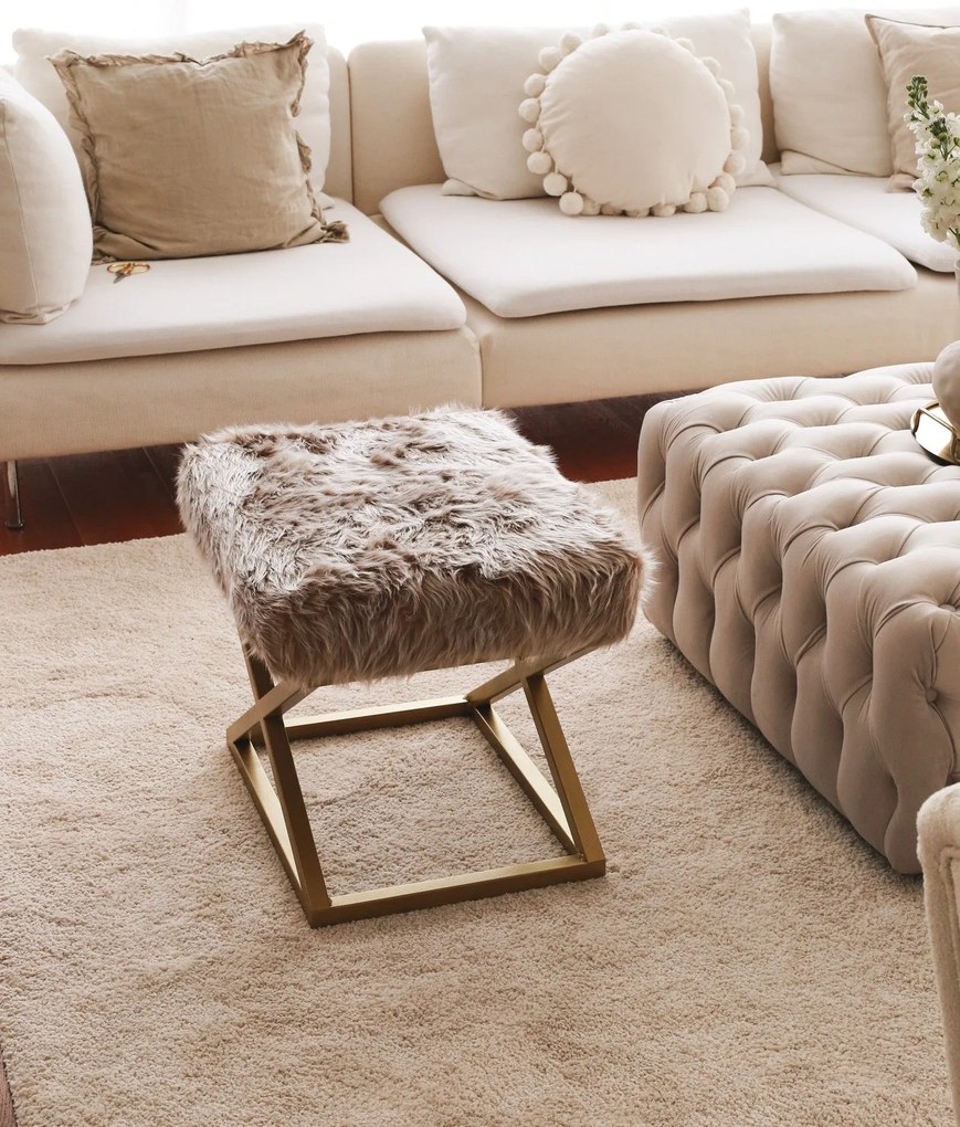 Pouffe Capraz – Castanho Dourado – 50x42x40 cm