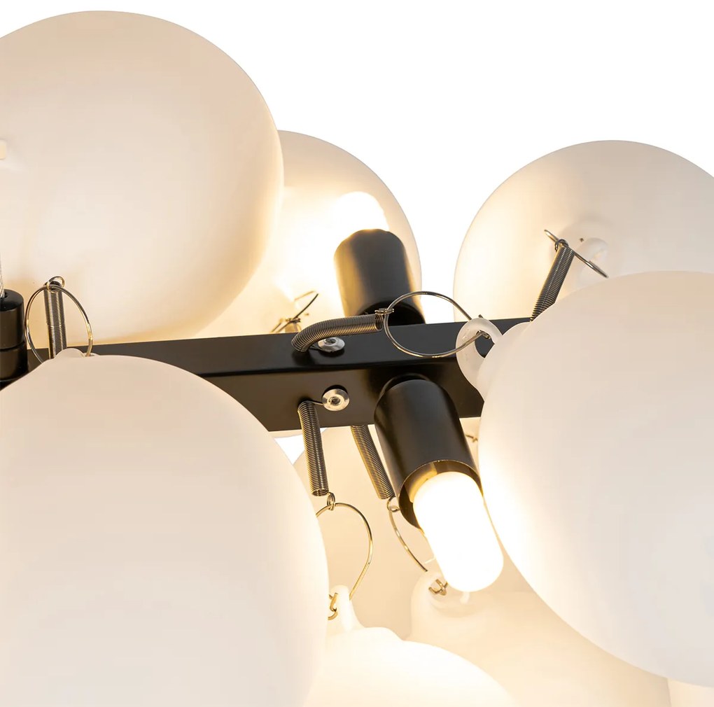 Candeeiro de suspensão preto com vidro opalino 8 luzes oblongo - Uvas Design,Art Deco