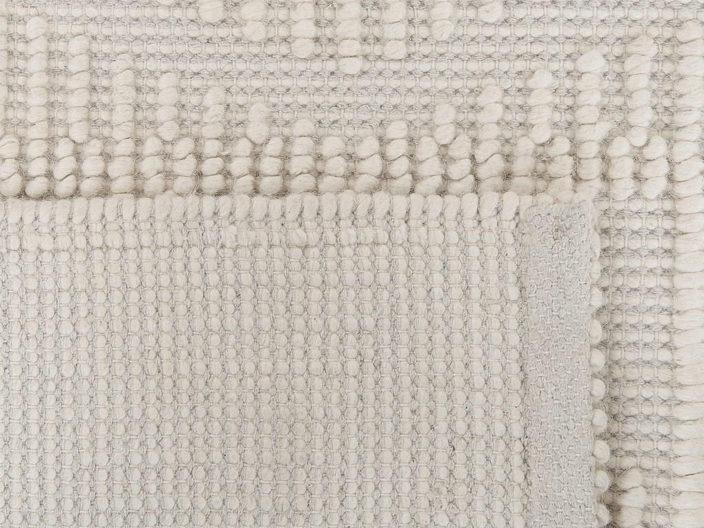 Tapete de lã creme claro 160 x 230 cm LAPSEKI Beliani