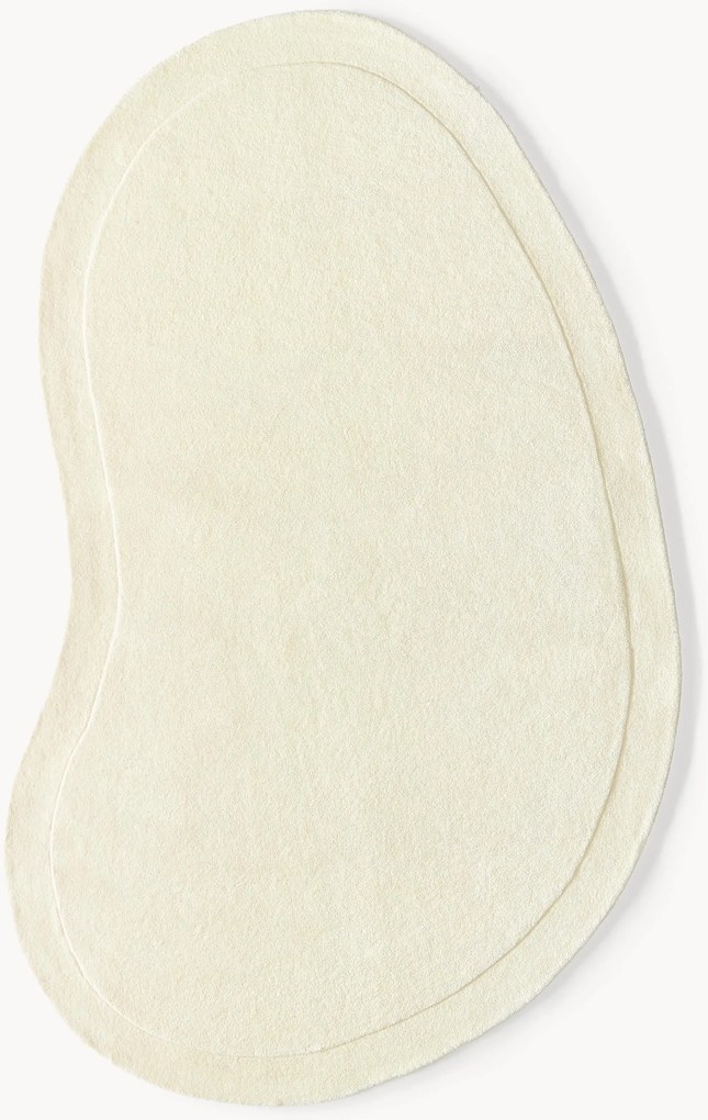 Tapete em lã artesanal com forma orgânica Kadey