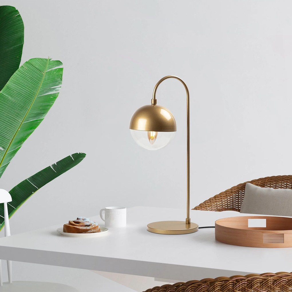 Candeeiro de Mesa Horn – Dourado – 18 x 25 x 53 cm