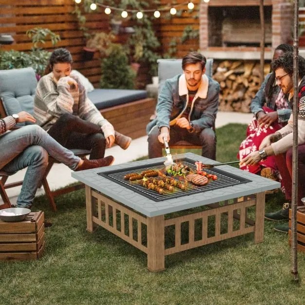 Mesa Braseira de Exterior 81 x 81 x 50 cm de Madeira 3 em 1 com Proteção contra Faíscas Grelha para Lenha Grelha para Churrasco Capa para Chuva Cinza