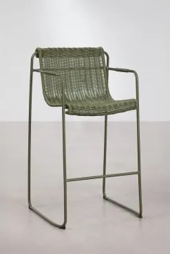 Pack De 2 Bancos Altos De Jardim Empilháveis Com Apoios De Braços Em Rattan Sintético E Aço Revia ↑75 Cm & Verde Azeitona Intenso - Sklum