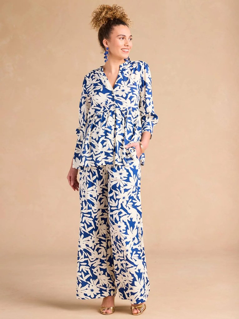 Calças largas, estampadas às flores, com faixa,  para grávida, da ENVIE DE FRAISE azul-rei