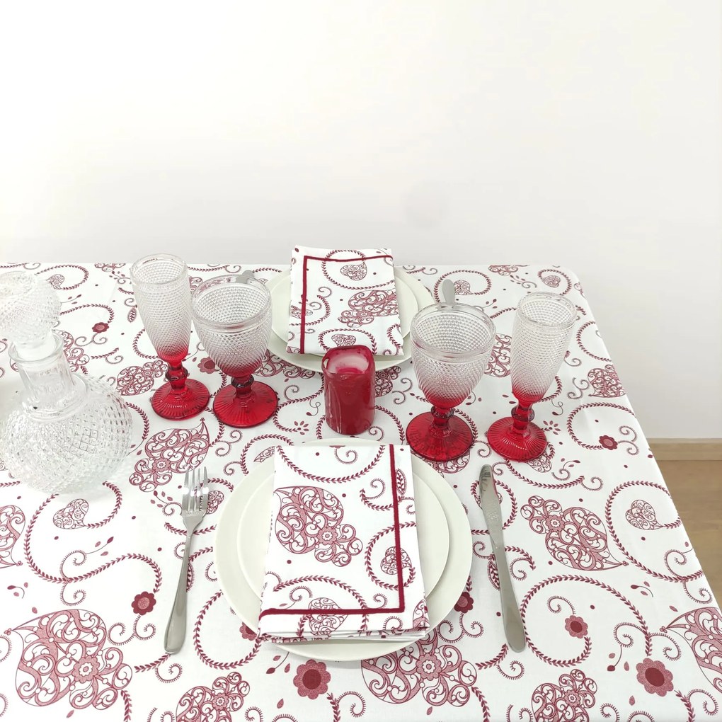 Toalha de Mesa Viana Red com Folho