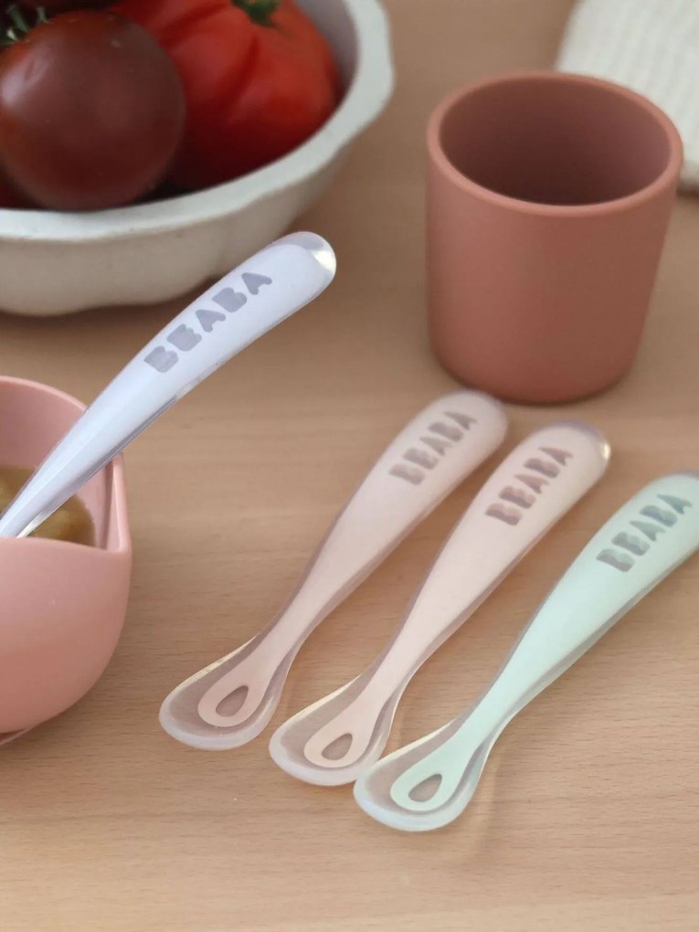 Lote de 4 colheres 1ª idade Montessori, BEABA Soft sem BPA azul claro liso com motivo