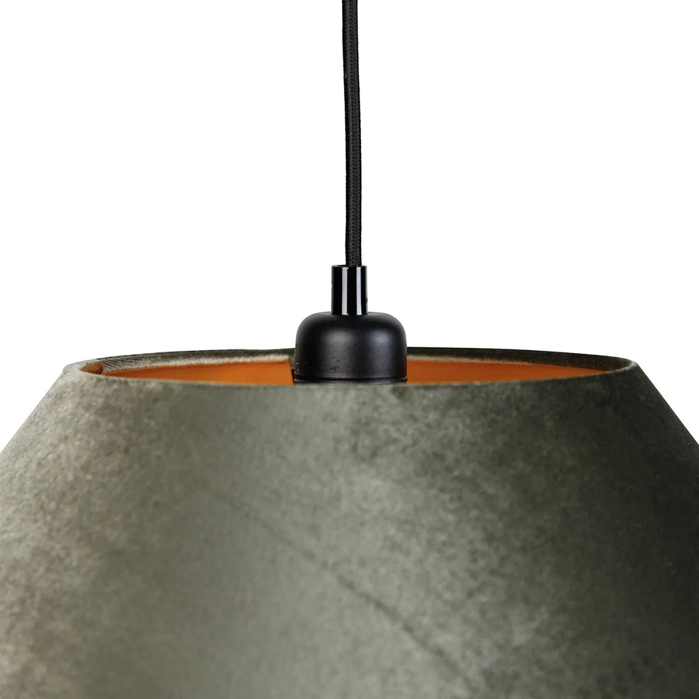 Candeeiro suspenso preto com abajur de veludo duplo verde com interior dourado 2 luzes - Cava Luxe