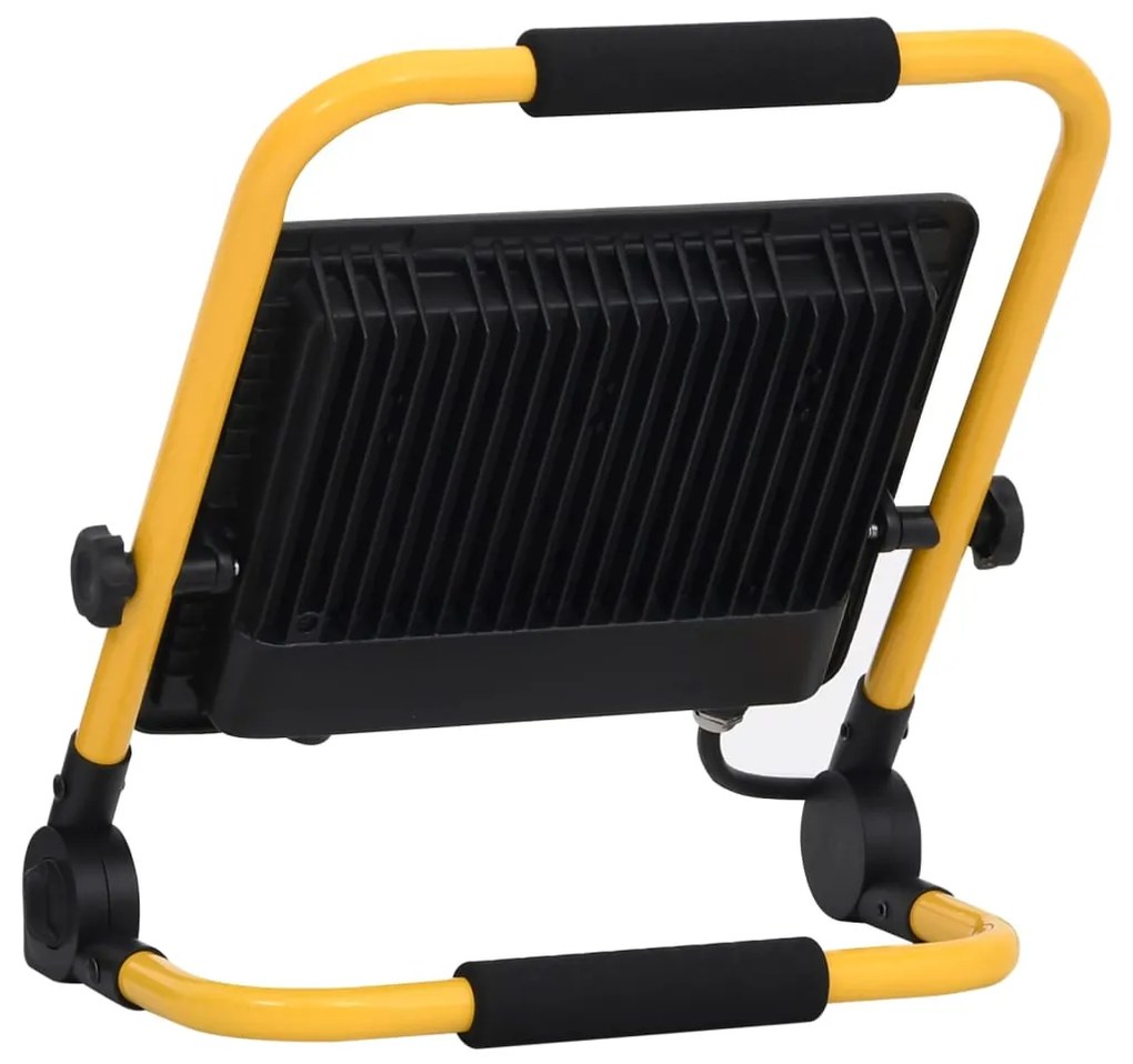Projetor c/ iluminação LED e pega 100 W branco frio