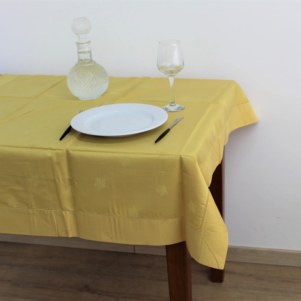 Toalha de Mesa Ponto Aberto Amarelo Manteiga