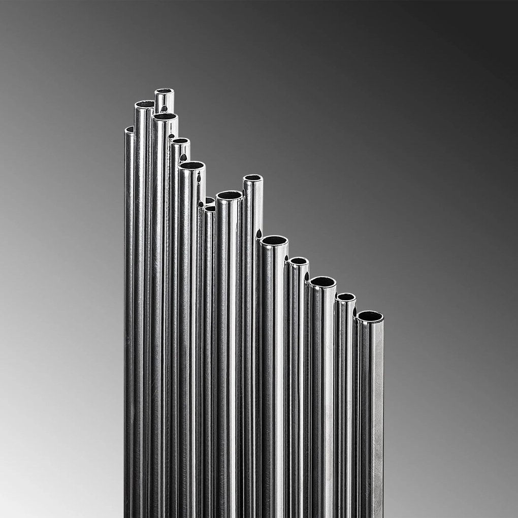 Candeeiro de Parede Kara – Cromado – 18 cm x 40 cm x 8 cm