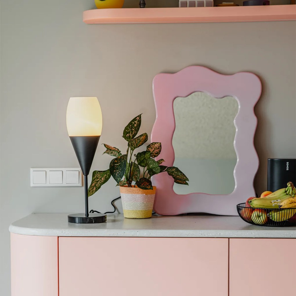 Candeeiro de mesa moderno preto com vidro opalino - Drop