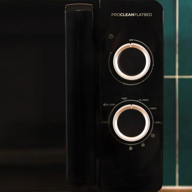 Micro-ondas sem prato de 20 litros com grelhador Proclean 3130 Flatbed , revestimento Ready2Clean e tecnologia 3DWave