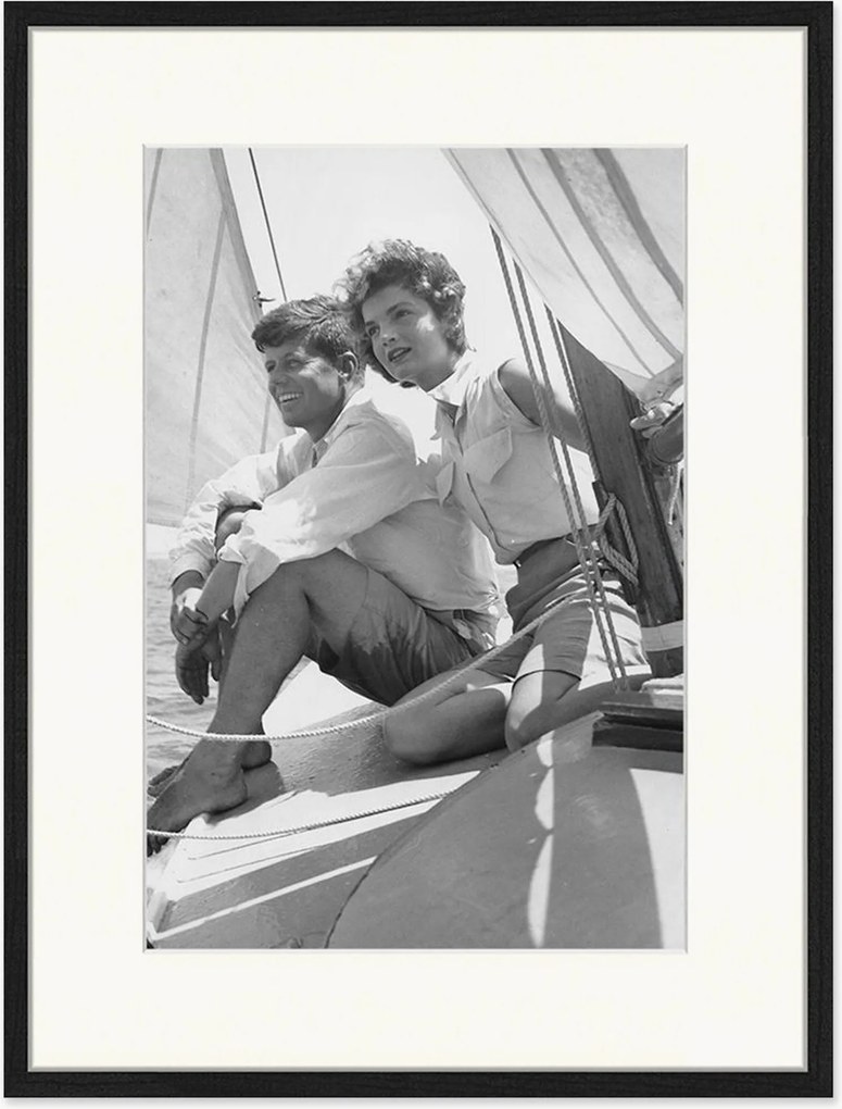 Impressão digital emoldurada John & Jackie Kennedy Sailing