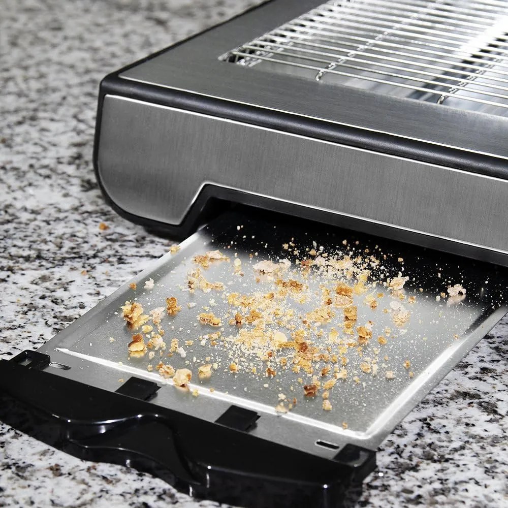 Torradeira Plana Horizontal Turbo Easy Toast Inox. 3 Resistências de quartzo, 6 níveis de potência, bandeja de migalhas, rebaixo do cabo, acabamentos