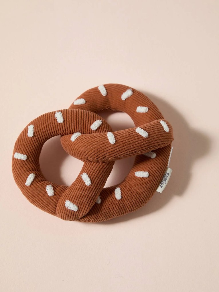 Brinquedo em tecido bretzel, para cão avelã