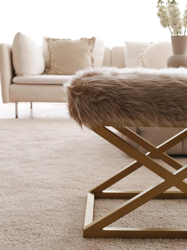 Pouffe Capraz – Castanho Dourado – 50x42x40 cm