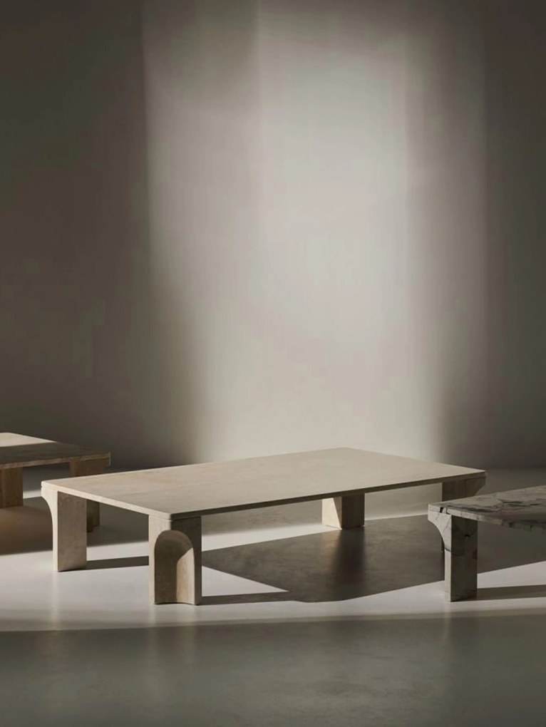 Mesa de centro em travertino Doric, L 140 cm