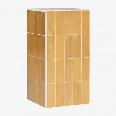 Mesa Lateral De Jardim Quadrada 30x30 Cm Em Cimento E Azulejos Bongani Amarelo Mel - Sklum