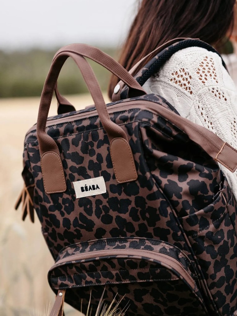 Mochila muda-fraldas Wellington, da BEABA castanho estampado