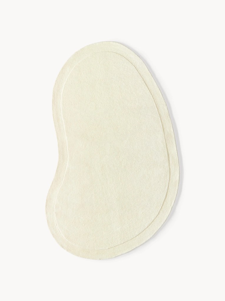 Tapete em lã artesanal com forma orgânica Kadey