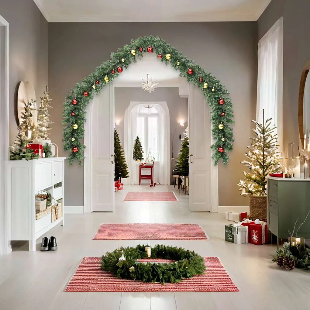 Grinalda de Natal decorada com enfeites e luzes LED 10 m
