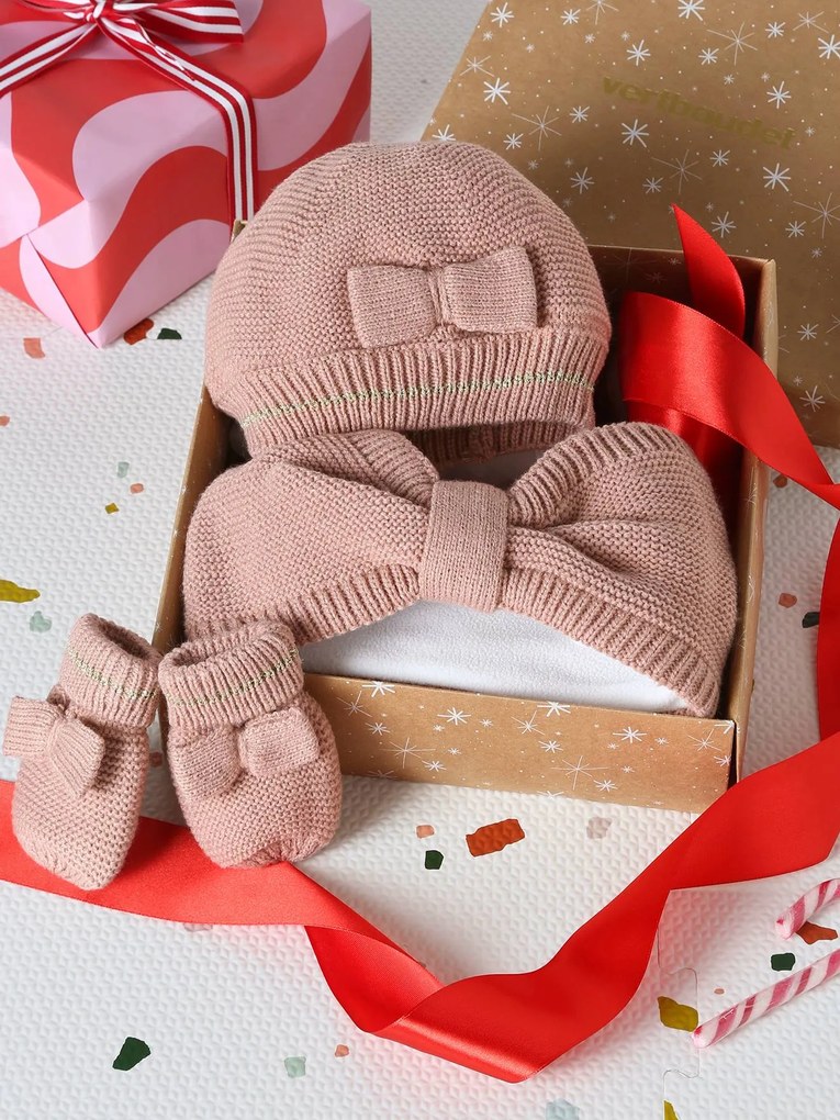 Conjunto de natal com gorro, gola e luvas para bebé rosado