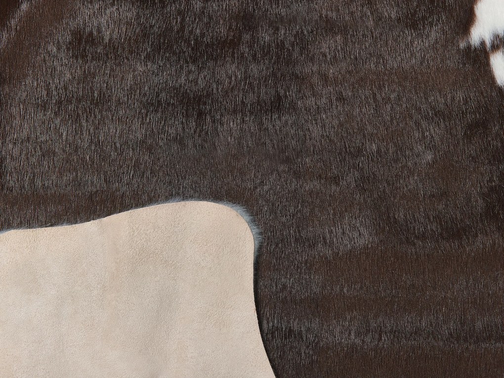 Tapete em pele sintética de vaca castanha e branca 150 x 200 cm BOGONG Beliani